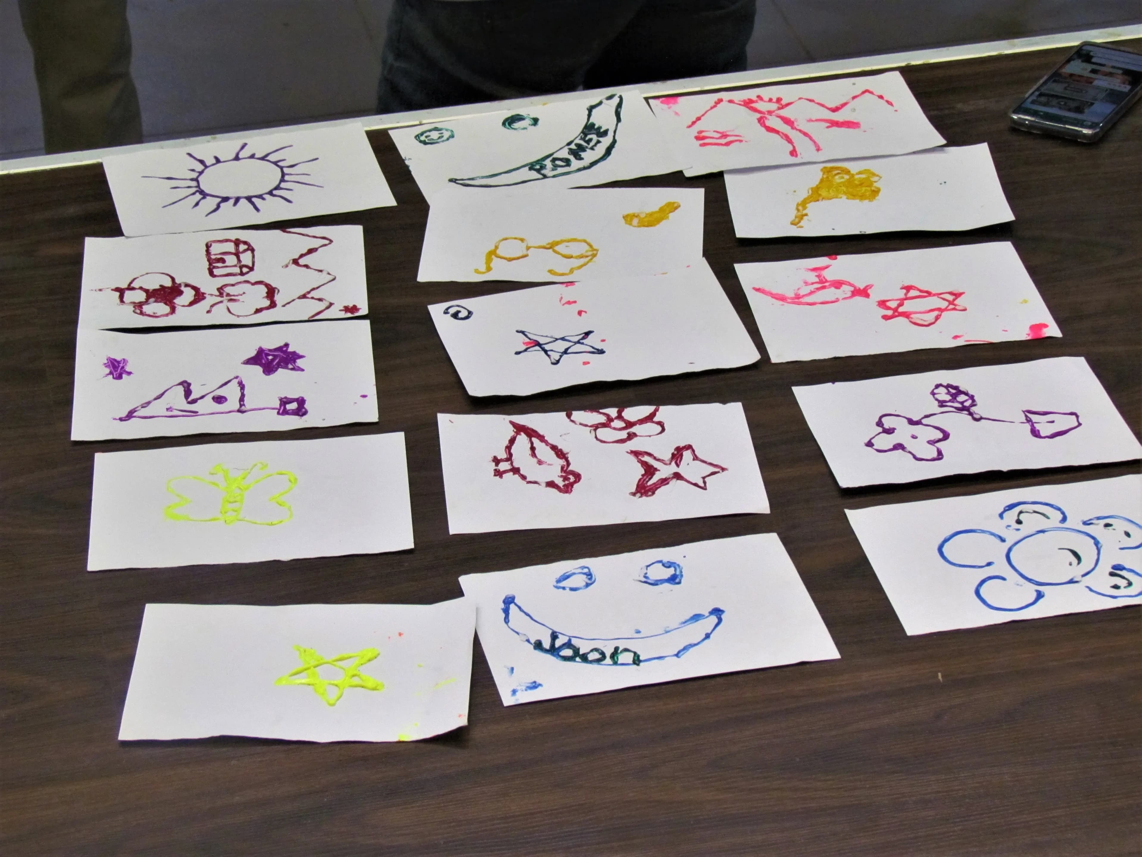 All the 15 drawing of participants have been captured in this picture.