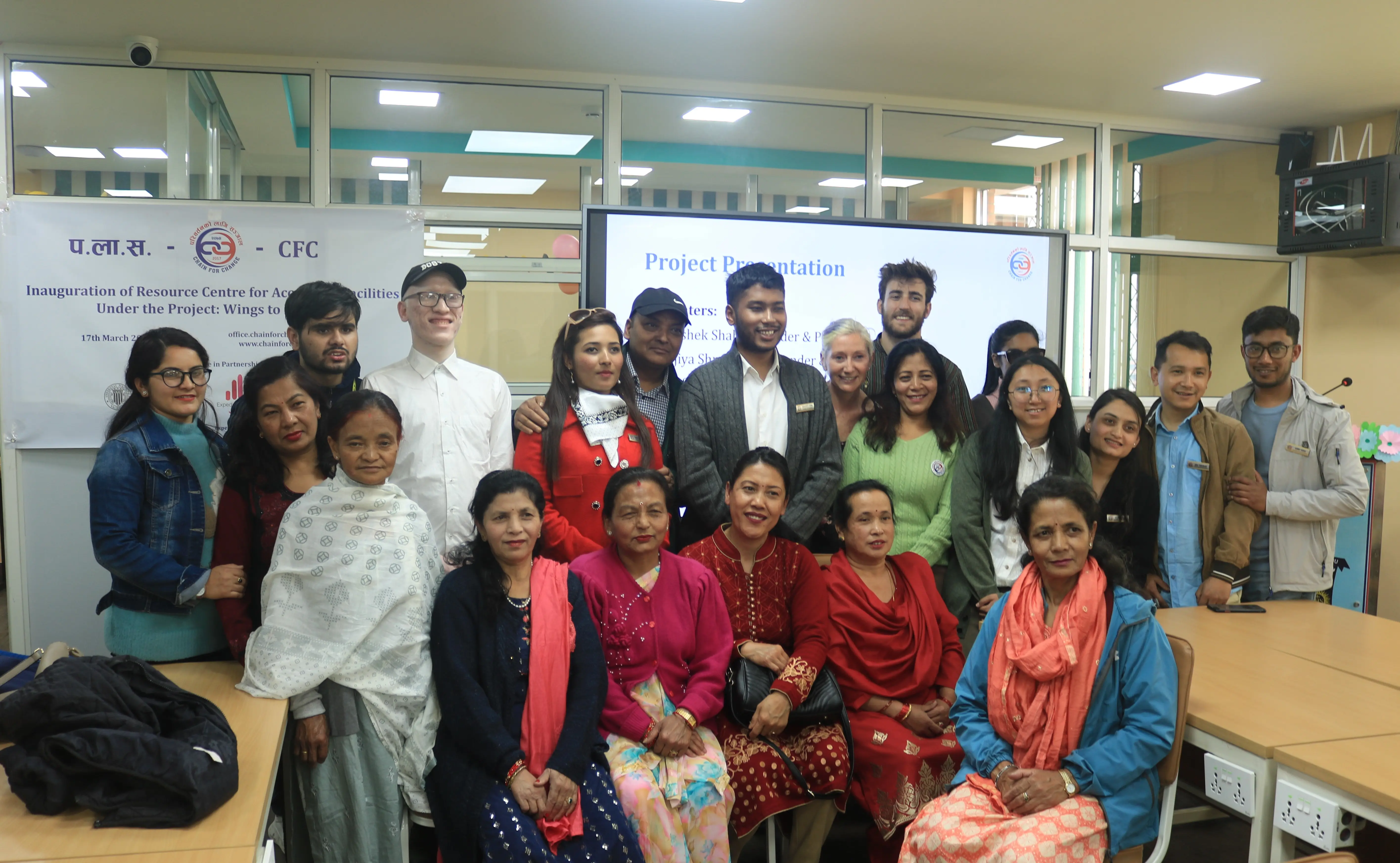 Group picture of all the guest attendees, representative of partnering organization and Chain For Change in an event Inauguration of Resource Centre for Accessible Facilities.