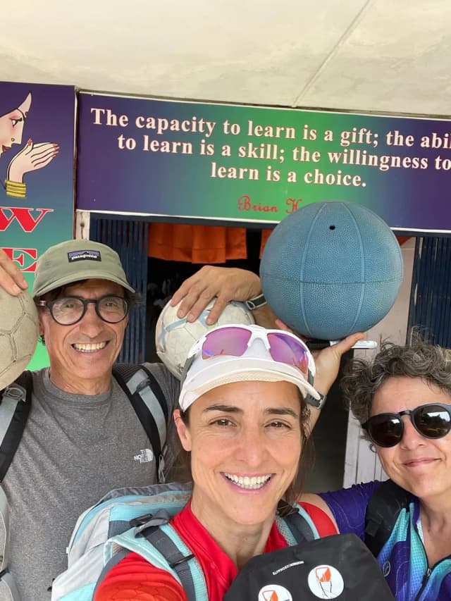 Selfie of 3 of the Spanish facilitators Mr. Alfonso Xosé González Cabarcos, Mrs. Kety Balibrea Melero and Mrs. Nuria Caus Pertegaz. Mr. Alfonso and Mrs. Nuria are holding the balls.