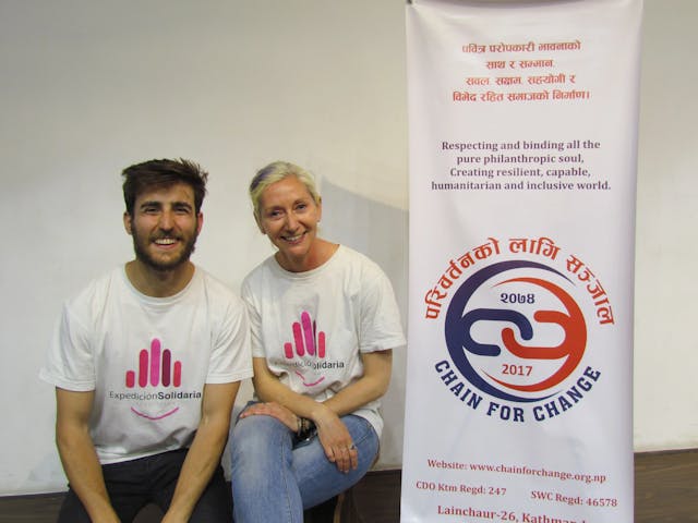 A picture of dance instructors of the workshop Dr. Cristina Gomez Vicente and Dr. Guillermo Rodriguez Cortes who also represented Expedición Solidaria.
